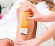 Waxing Ausbildung: Haarentfernung mit den Methoden von Warm Wachs und Kalt Wachs. Waxing Ausbildung: Haarentfernung mit den Methoden von Warm Wachs und Kalt Wachs.